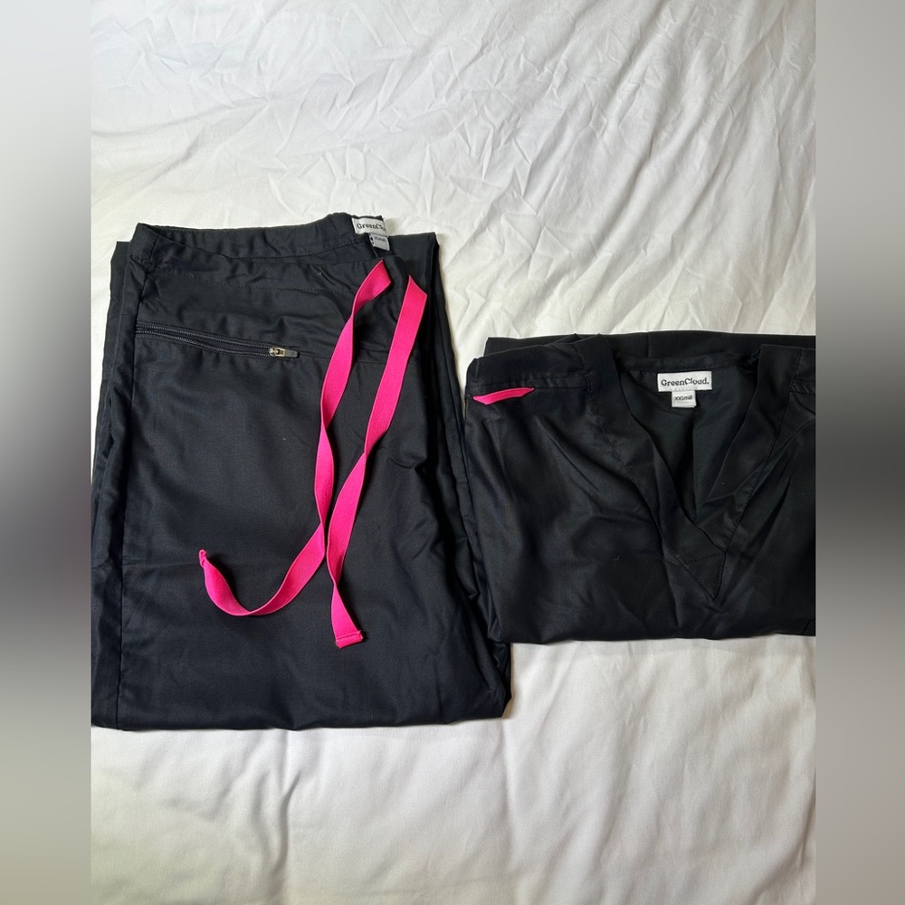 Greencloud women's black scrubs set top and pants size XXS